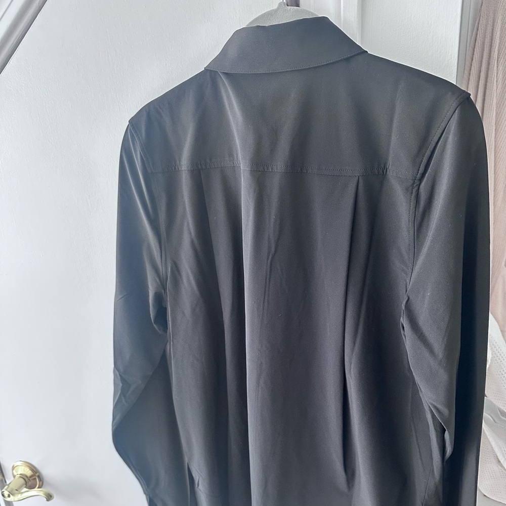 Athleta Urbanite Top Black Small Tall Featherweight Stretch Button Down Shirt - Picture 5 of 6
